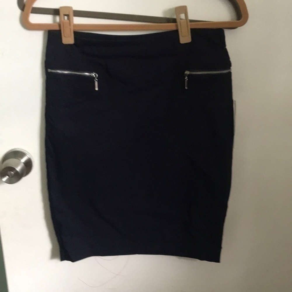 Joe B navy skirt